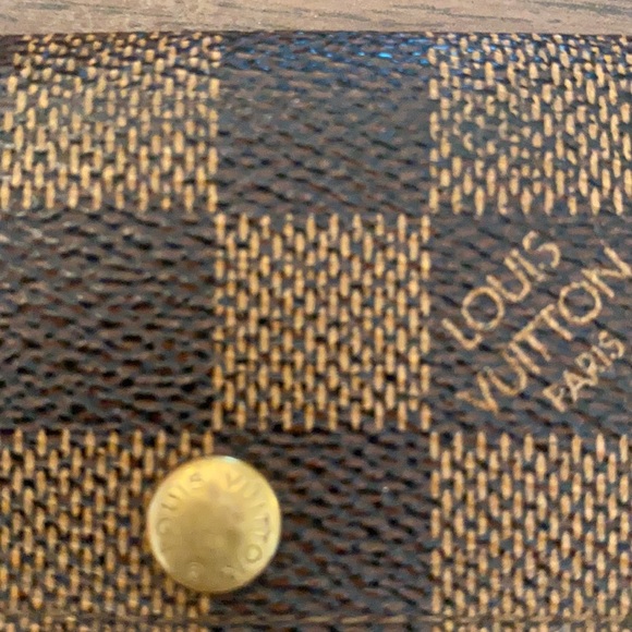 Louis Vuitton Key Holder - Picture 6 of 6